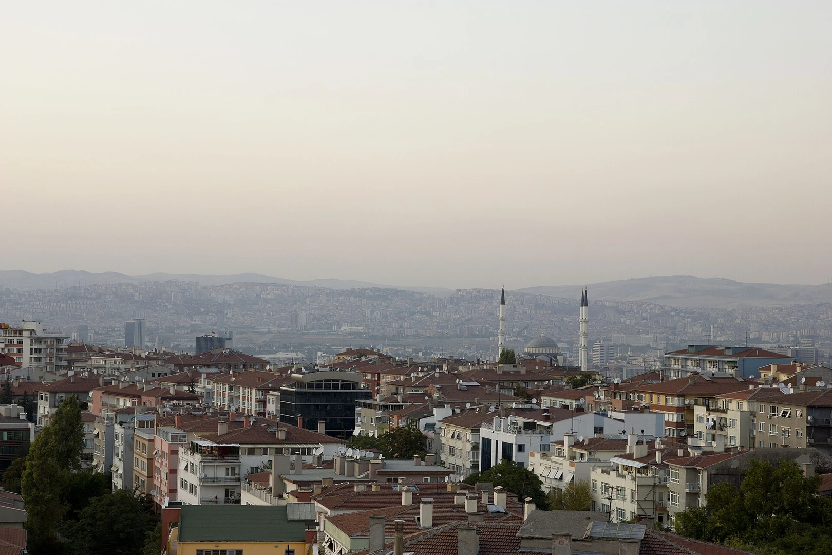 Ankara şehir görünümü ve günlük yaşam ritmi